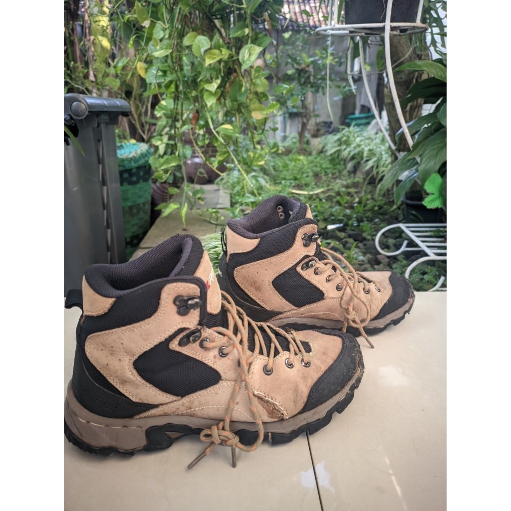 sepatu Arei Rei ori | second | size 41