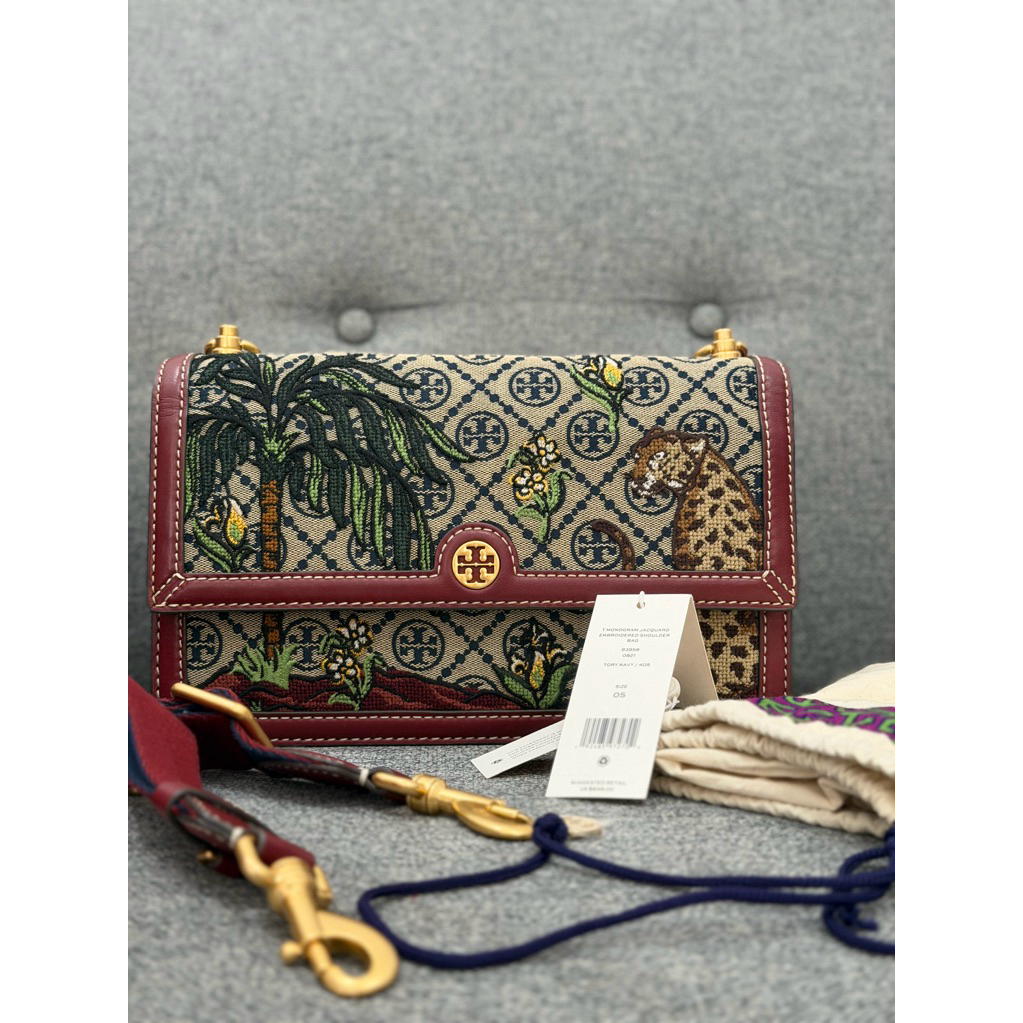 T MONOGRAM JACQUARD 27 TB