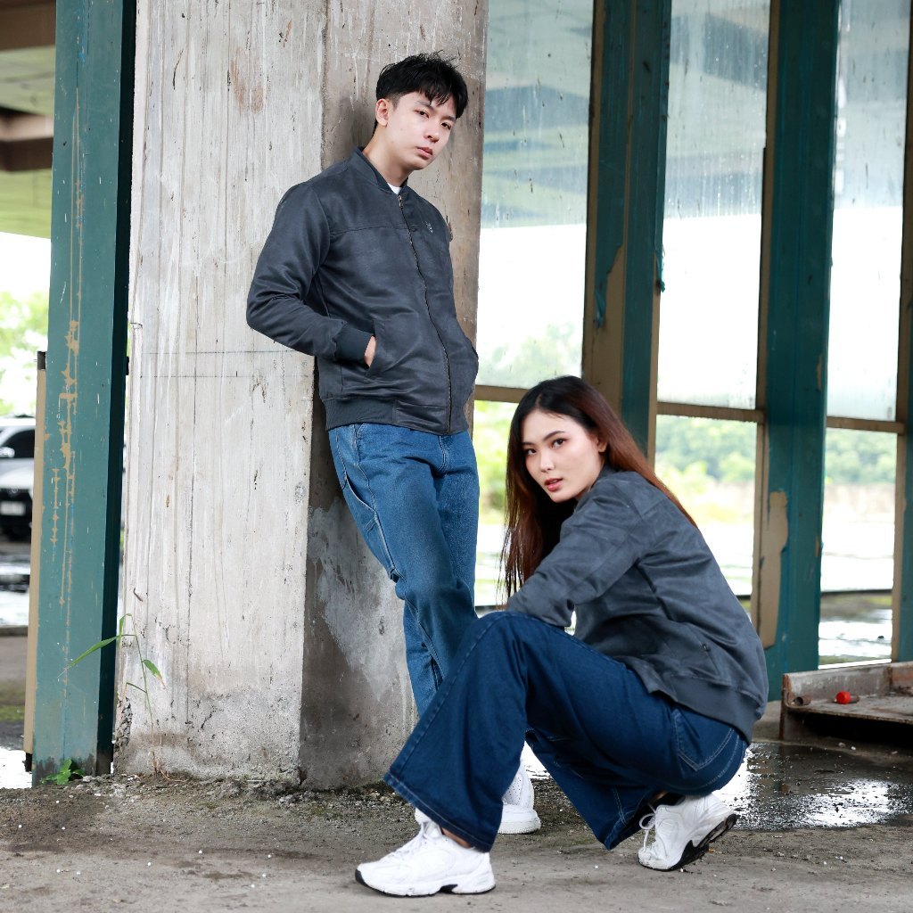 Delibra Jaket Bomber Suede Premium Pria