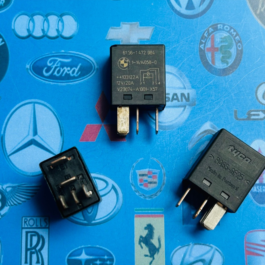 Relay Mobil Warna Hitam Tyco BMW 12V 20A 5 kaki Part No.6136-1 472 984/V23074-A100 PA66-GF25 ( ORI /