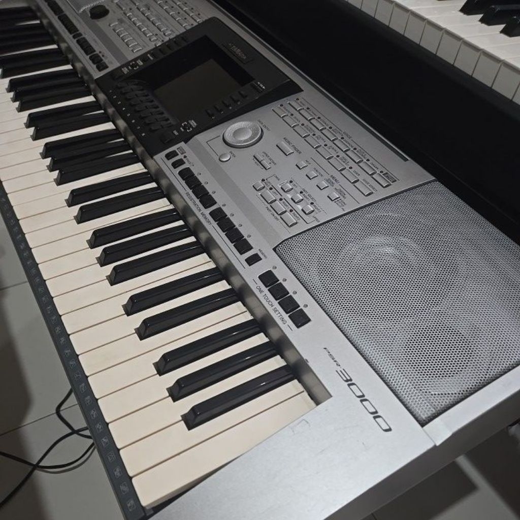 YAMAHA PSR 3000 Keyboard Organ Tunggal Kondisi Second Good Condition