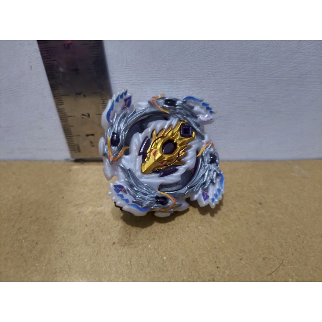 Beyblade Burst Longinus Takara Tomy