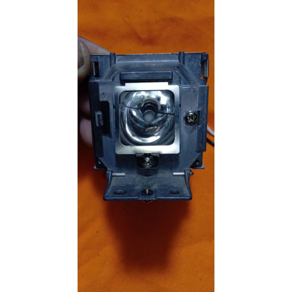 LAMPU PROYEKTOR PROJECTOR BENQ MP515 MP515P MP512 MX501 MS500 INFOCUS IN 102 DLL