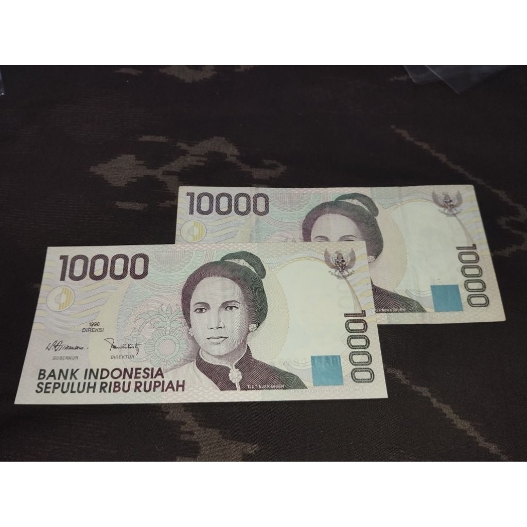 uang kertas kuno 10 rb cut nyak Dhien