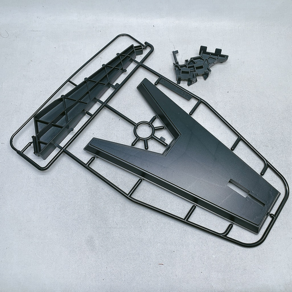 Ryan Model 1:100 Psycho Zaku Part Standbase