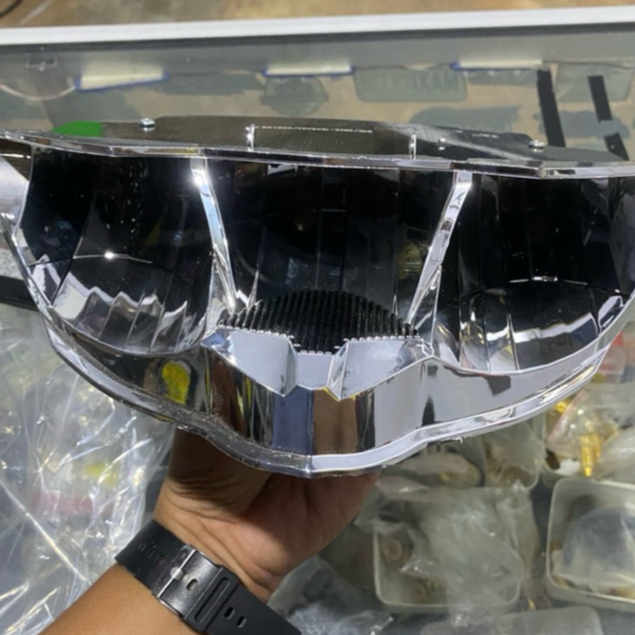 Reflektor + Led Nmax Old