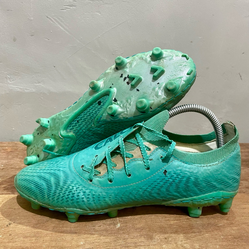 Sepatu bola Calci original Second Size 40