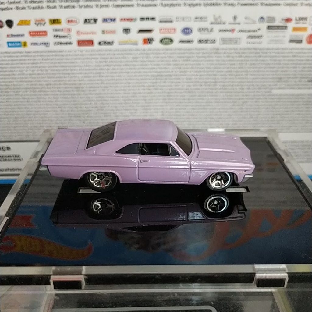 Diecast Loose Hot Wheels 66 Chevy Impala
