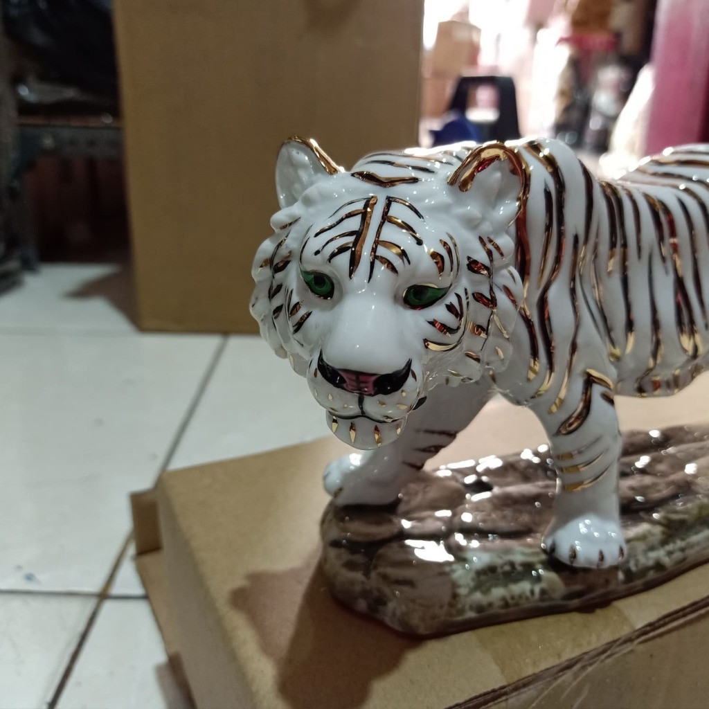patung rupang harimau putih 28 cm keramik