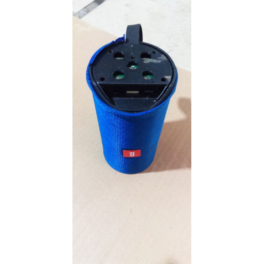 Speaker bluetooth ( rusak/mati )