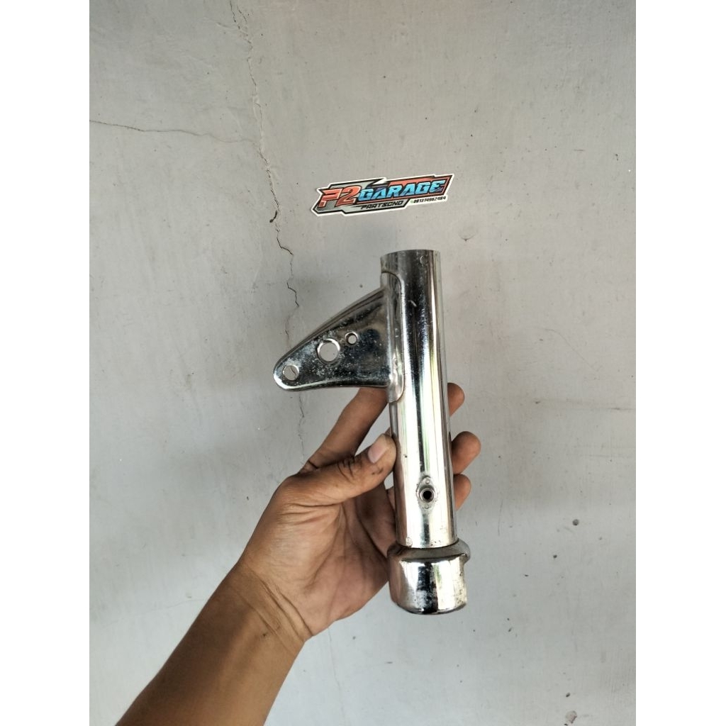 Kupingan lampu pangkon lampu kiri cb 125 S cg 125 s original