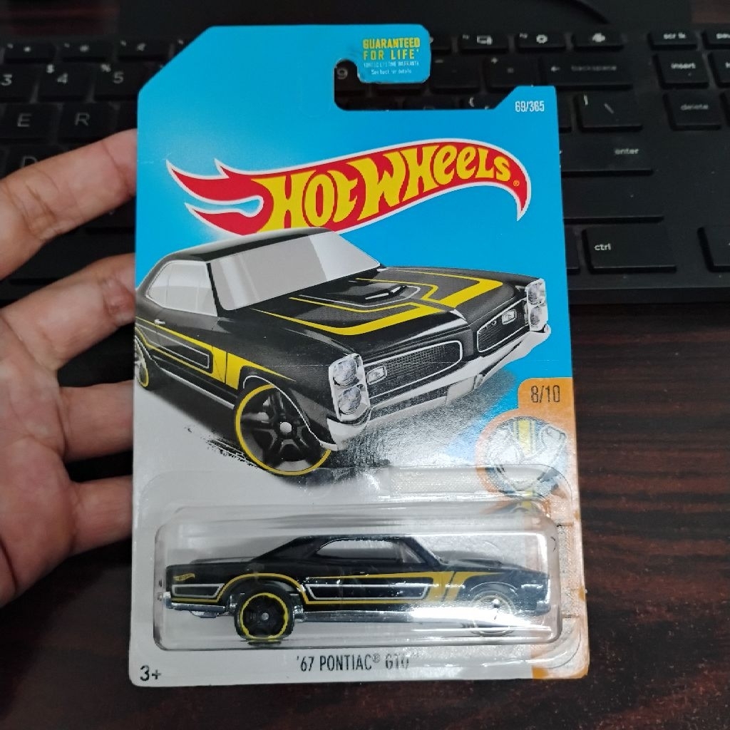 Hot wheels 67 pontiac GTO US Card