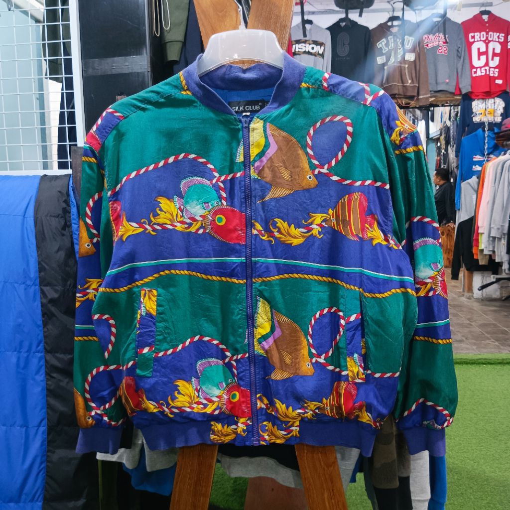 jaket bomber vintage SILK CLUB motif size XL casual bagus