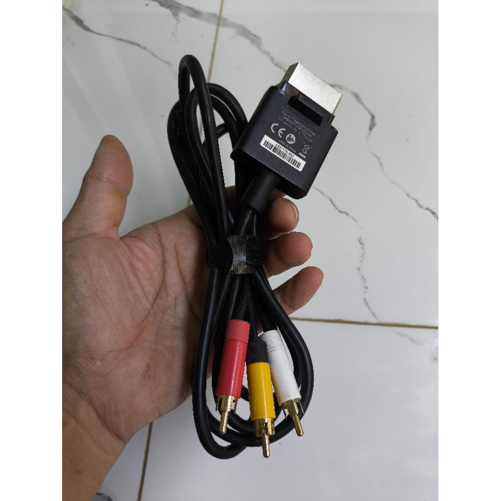 New Genuine Microsoft Xbox 360 Composite AV- RCA Cable Cord