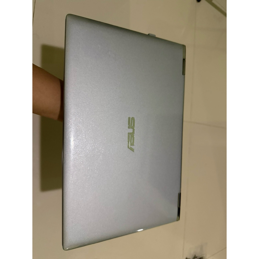 ASUS Zenbook UM462 Ryzen7