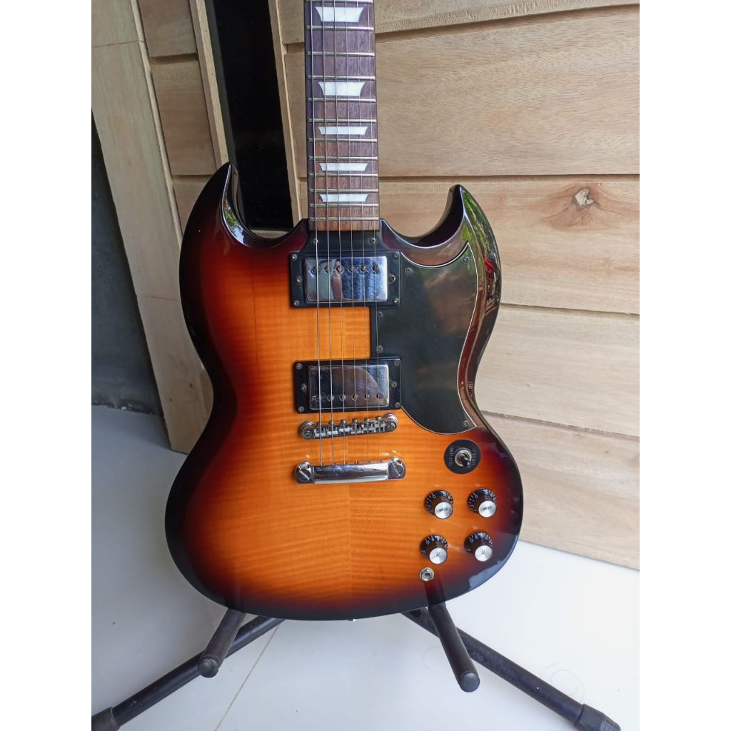 EPIPHONE SG G400 DELUXE