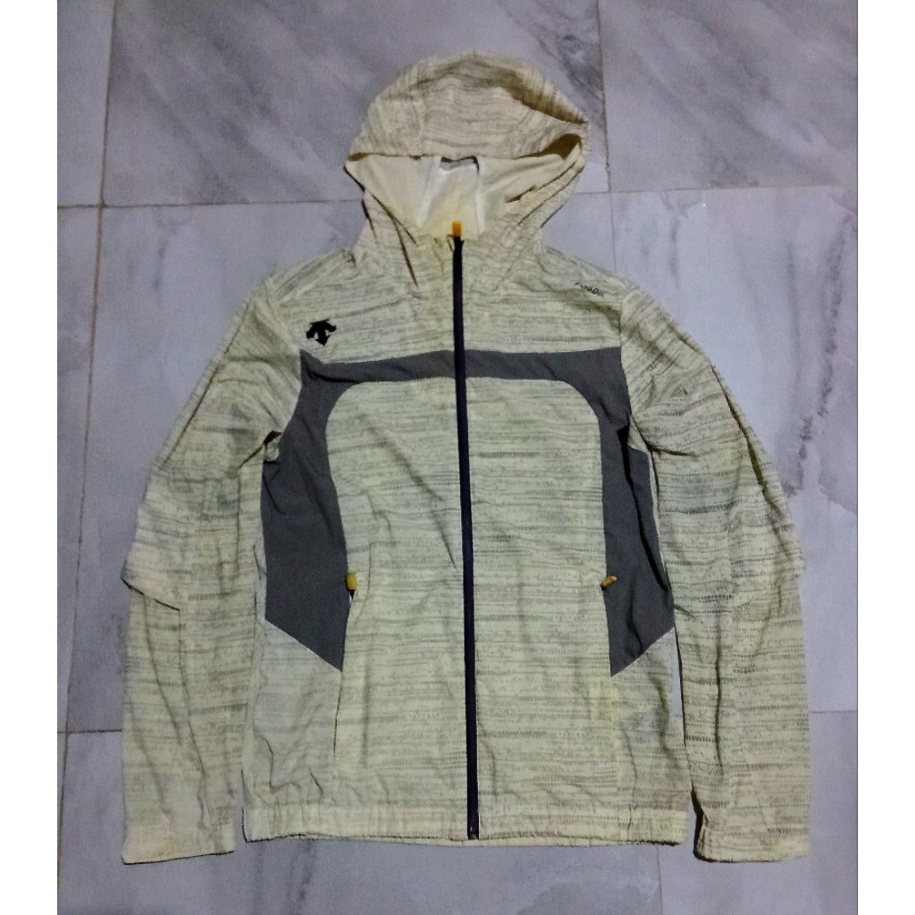 descente running jacket