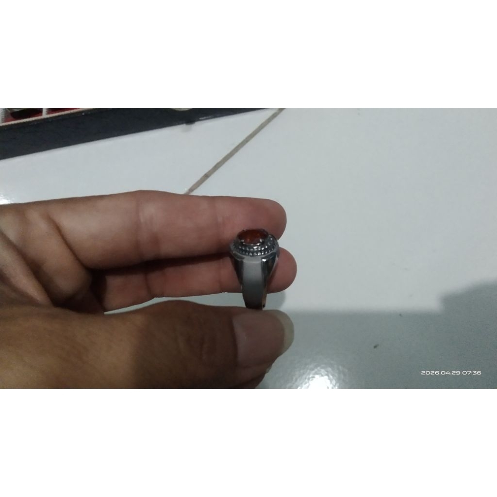 Orange safir