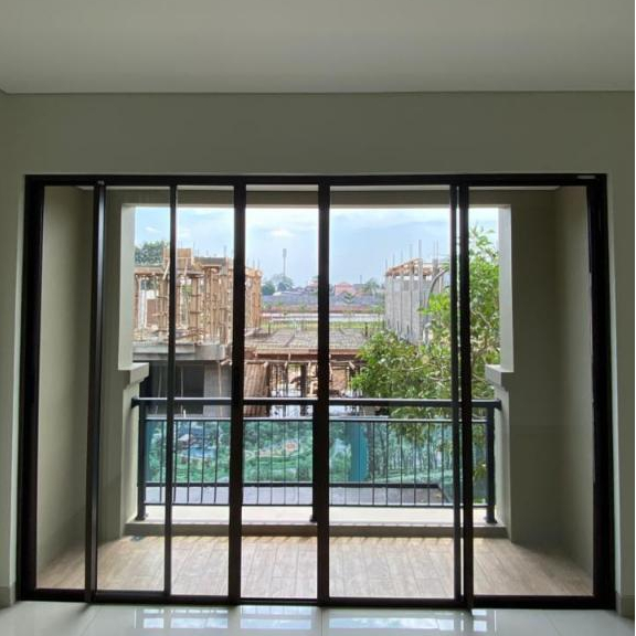 Pintu Aluminium Sliding / Lipat 5 Daun