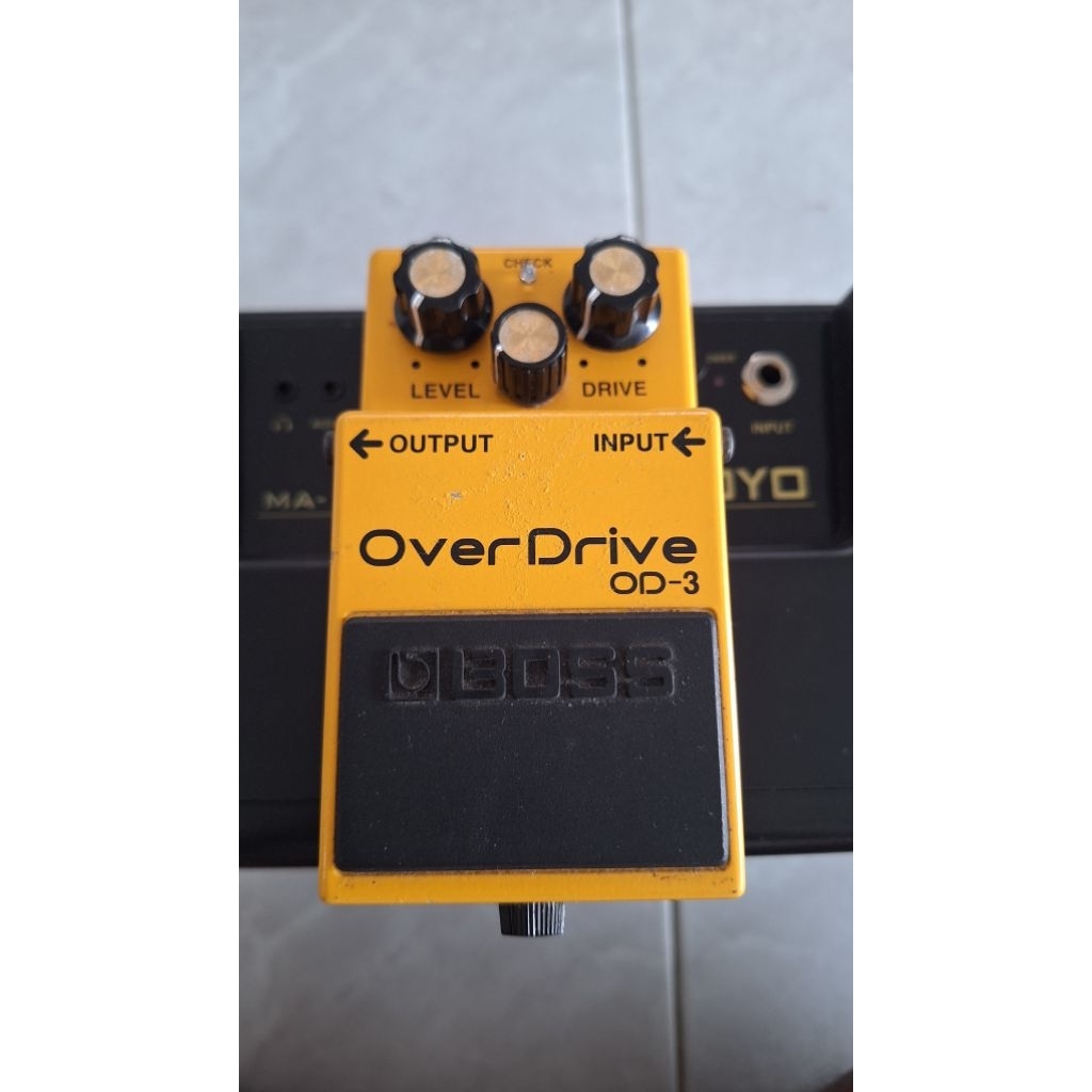 efek gitar boss od3 overdrive