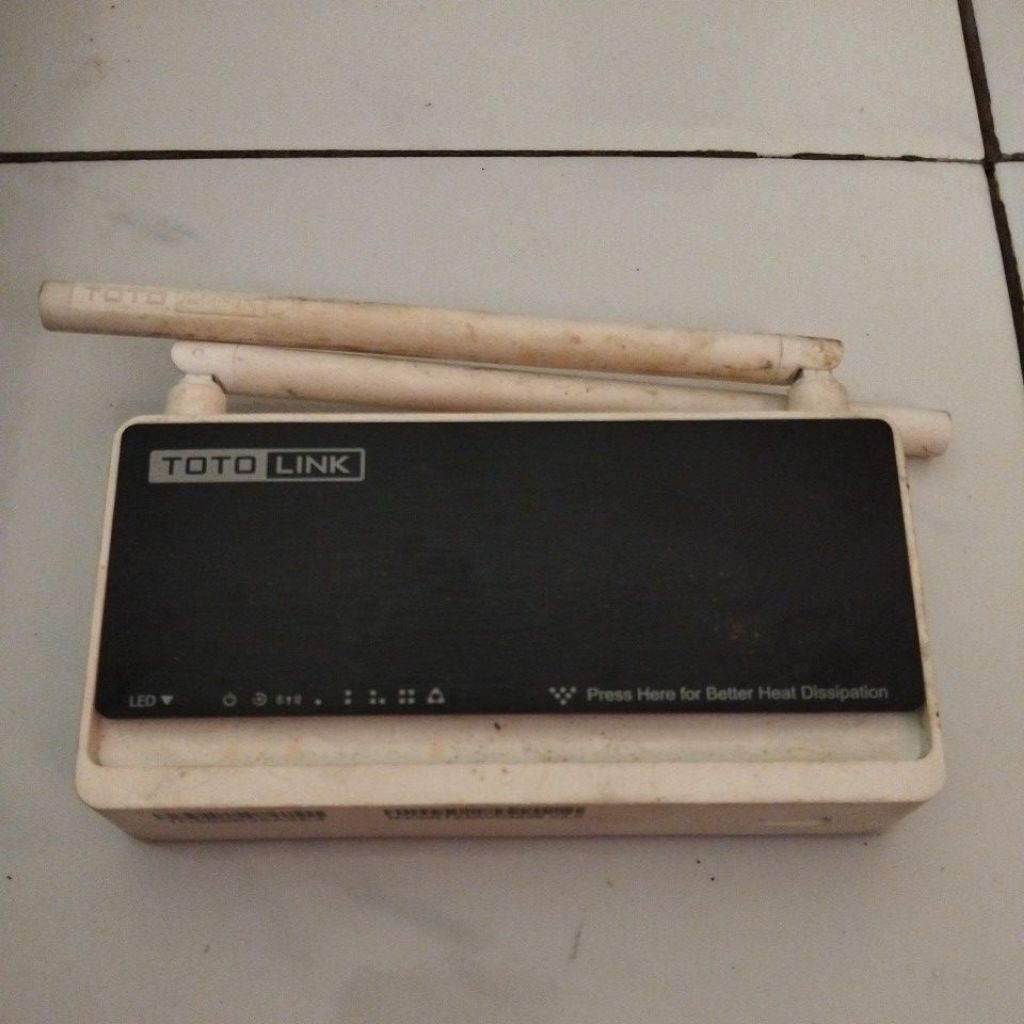 router wifi totolink n300rt +adaptor
