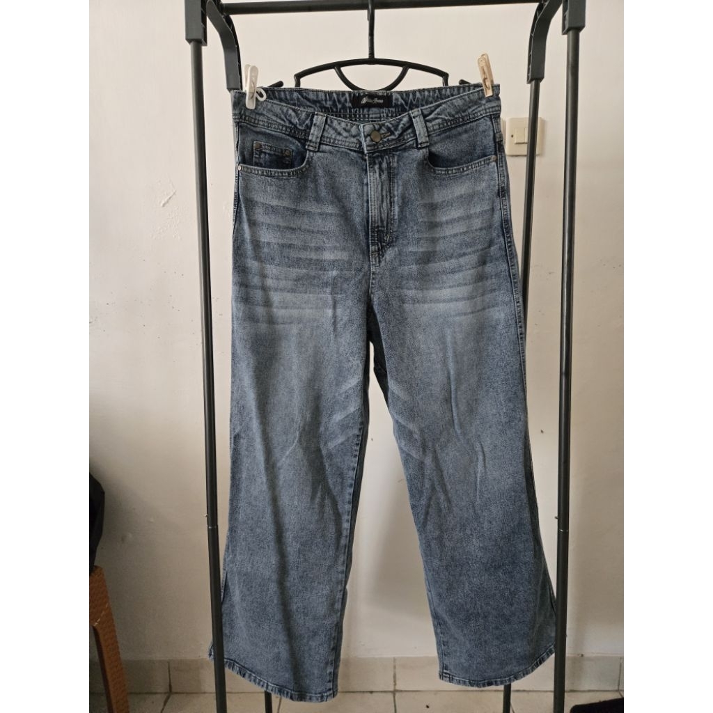 widie jeans indonesia