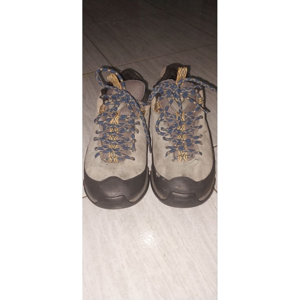 sepatu outdoor MONTBELL size 42 insole 265