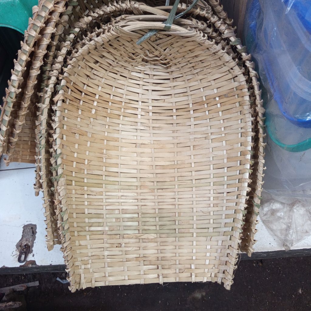 pengki tanah pengki bambu serok bambu cikrak serok pasir