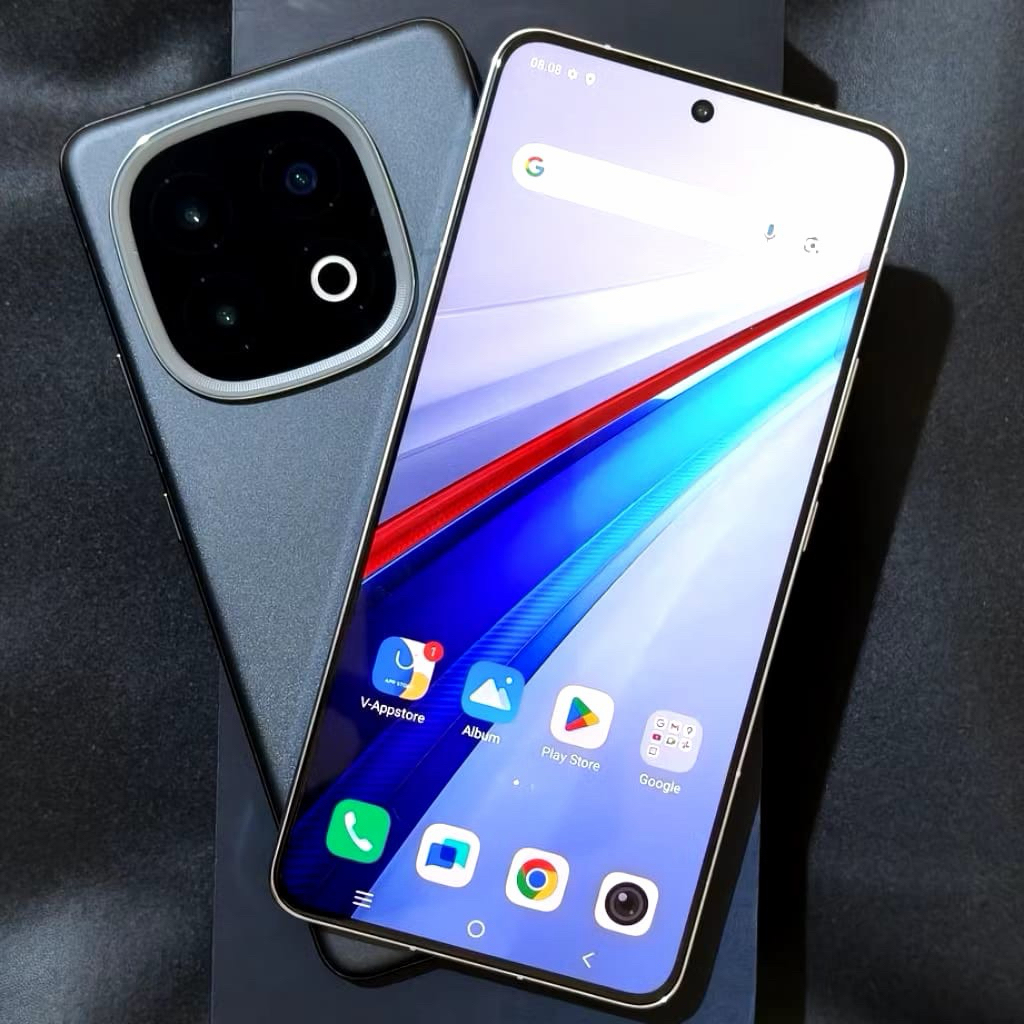 Iqoo 13 16/512 Second - Snapdragon Elite - Tanpa Charger