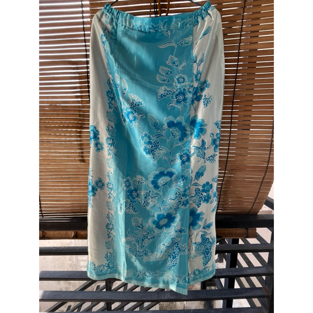 Rok kebaya encim preloved satin semi sutrae