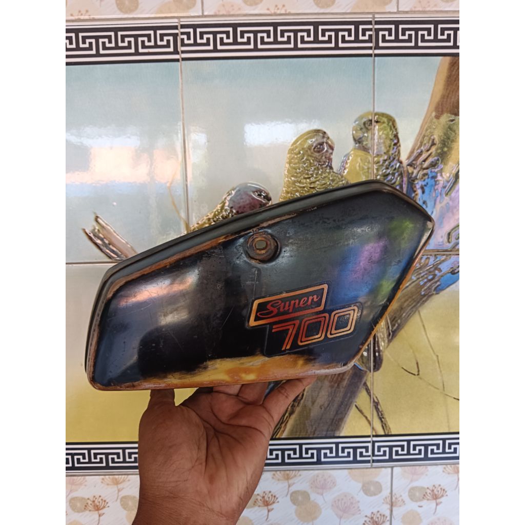 Tutup aki c 700 bagian kiri saja