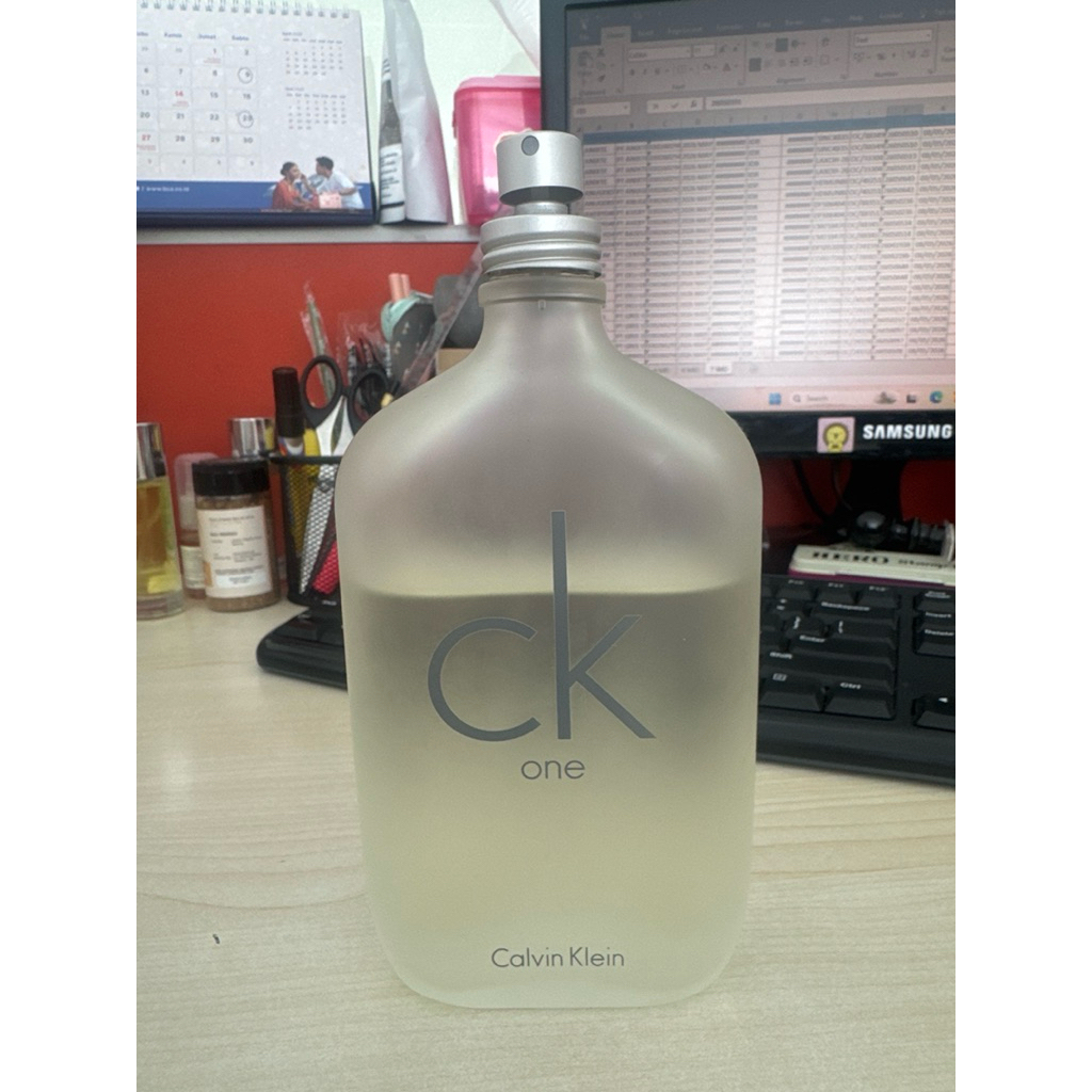 Parfume ck one original preloved