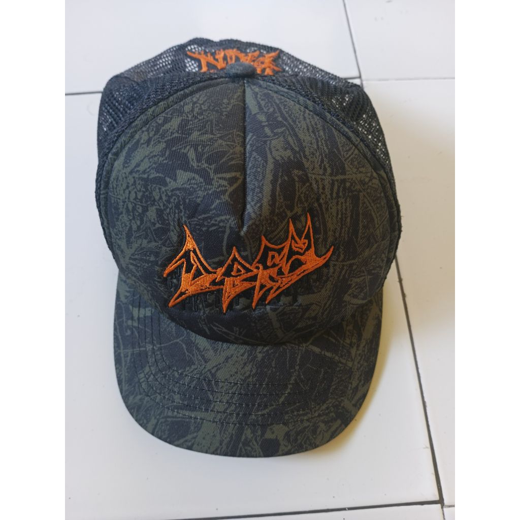 Topi Defy