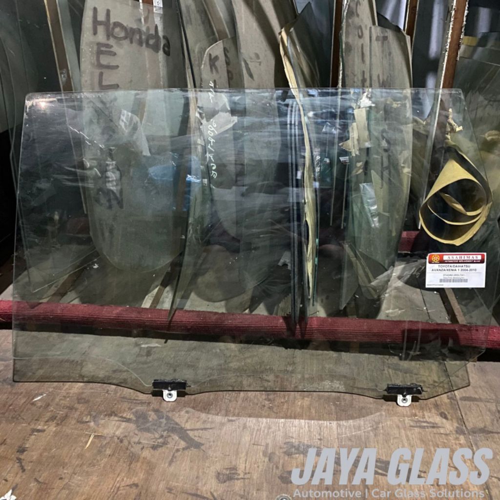 Kaca Pintu Tengah Mobil Avanza/Xenia 1 2004-2010 Merek Asahimas