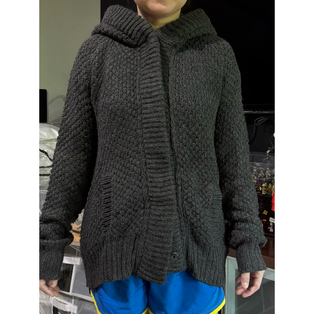 PRELOVED (second hand) Zara knit hodded cardigan (hoodie) grey size S (abu abu)