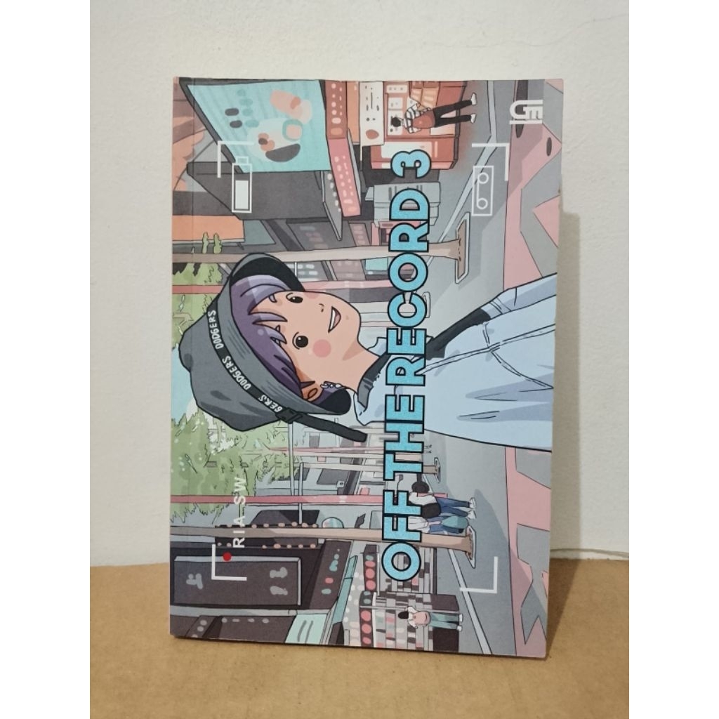 Preloved buku cerita - Off the record | ria sw