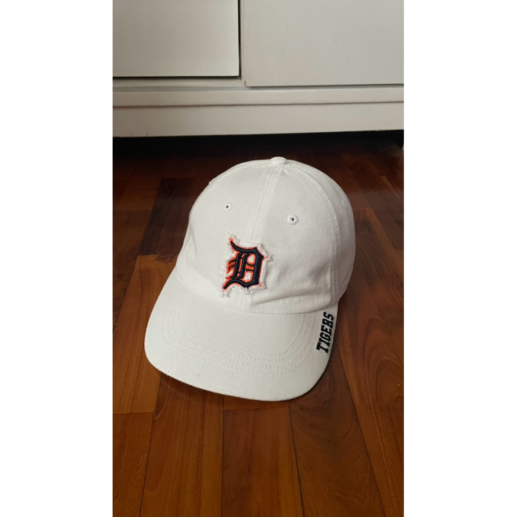 Topi Detroit Tigers