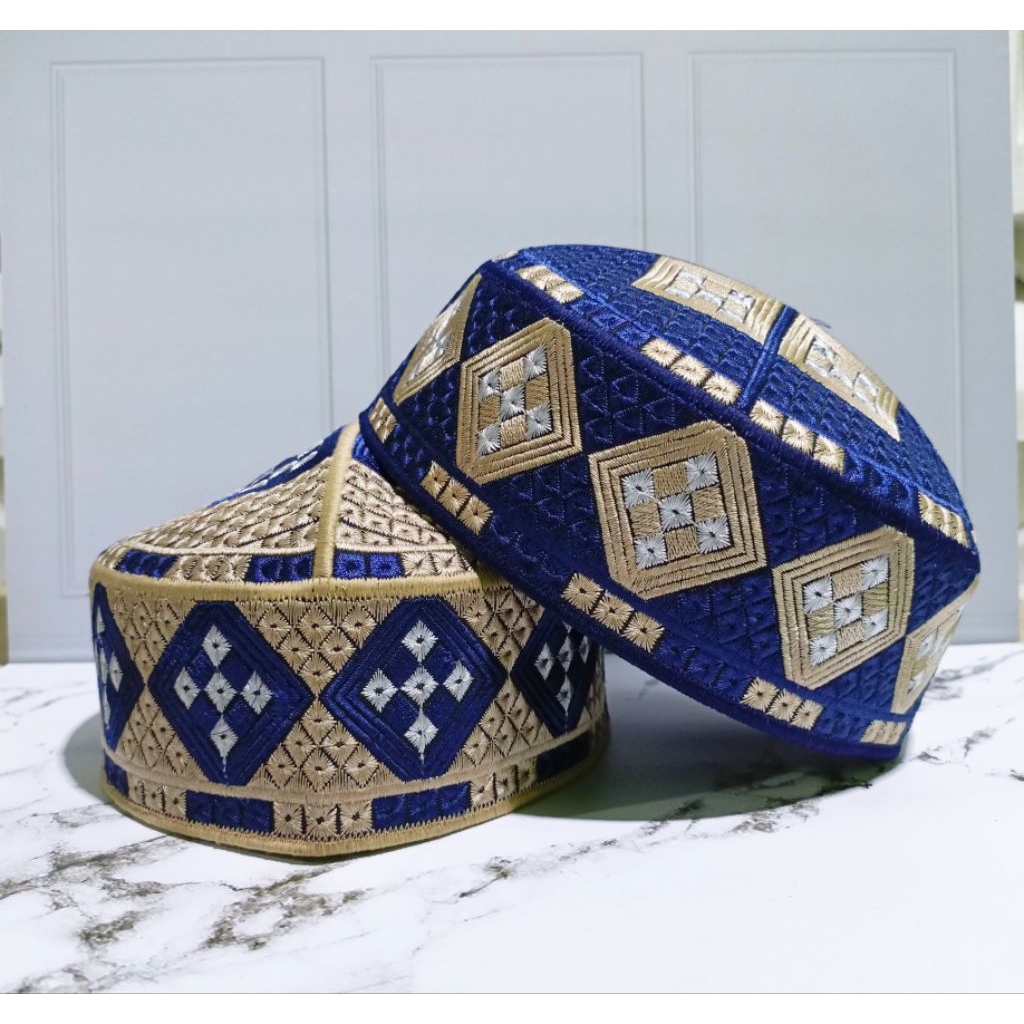 peci pakistan motif kotak