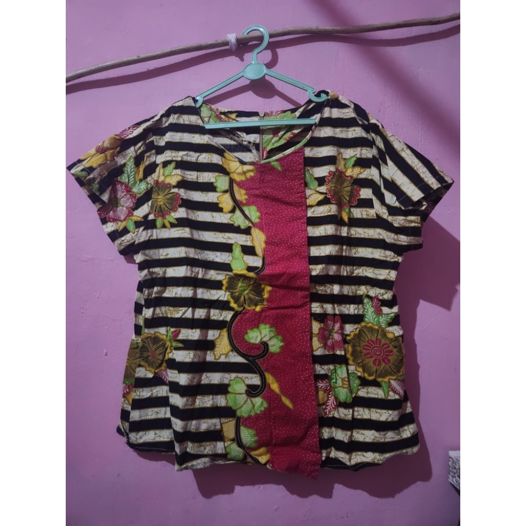 PRELOVED BAJU BATIK MERAH WANITA KERJA