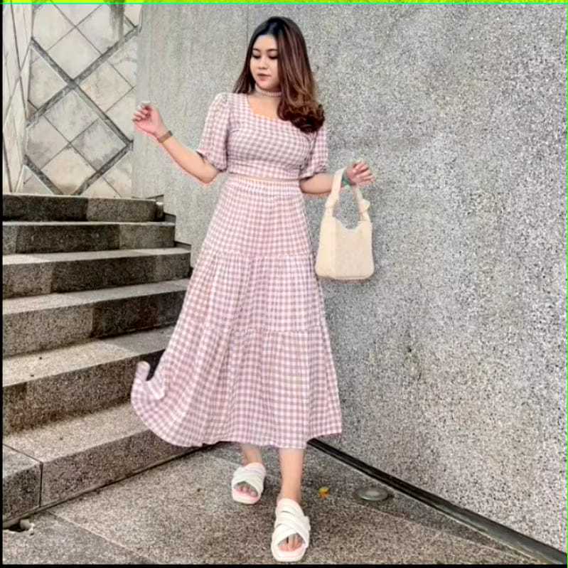 baju setelan wanita one set crop top sabrina LIANA korea skrit motif kotak kotak
