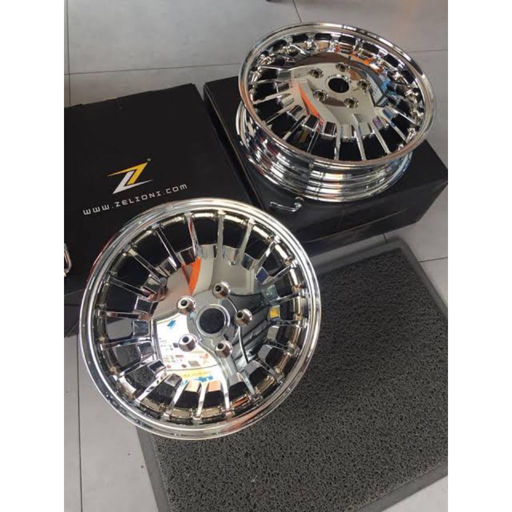 Velg Vespa Zelioni Chrome Set