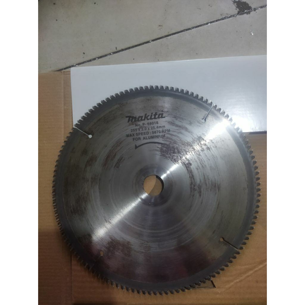 mata mitter saw makita