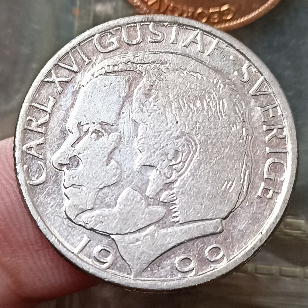 Koin Kuno Swedia 1 Krona - Carl XVI Gustaf