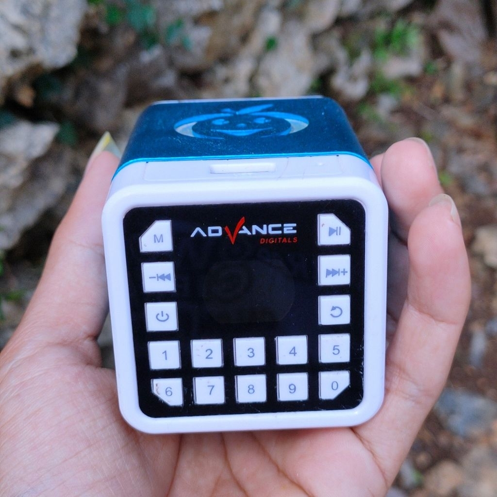 speaker advance r1 radio dan mp3 player