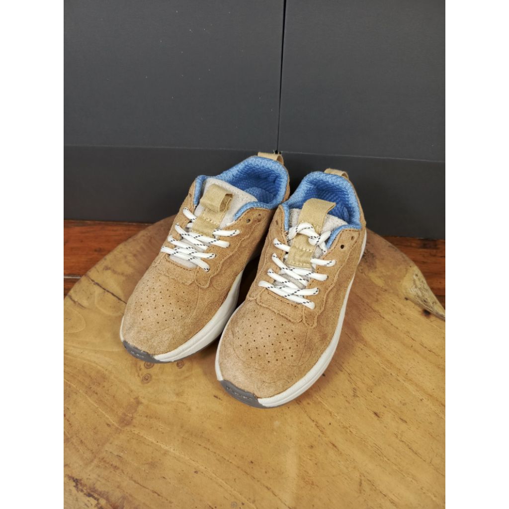 SEPATU ANAK ZARA