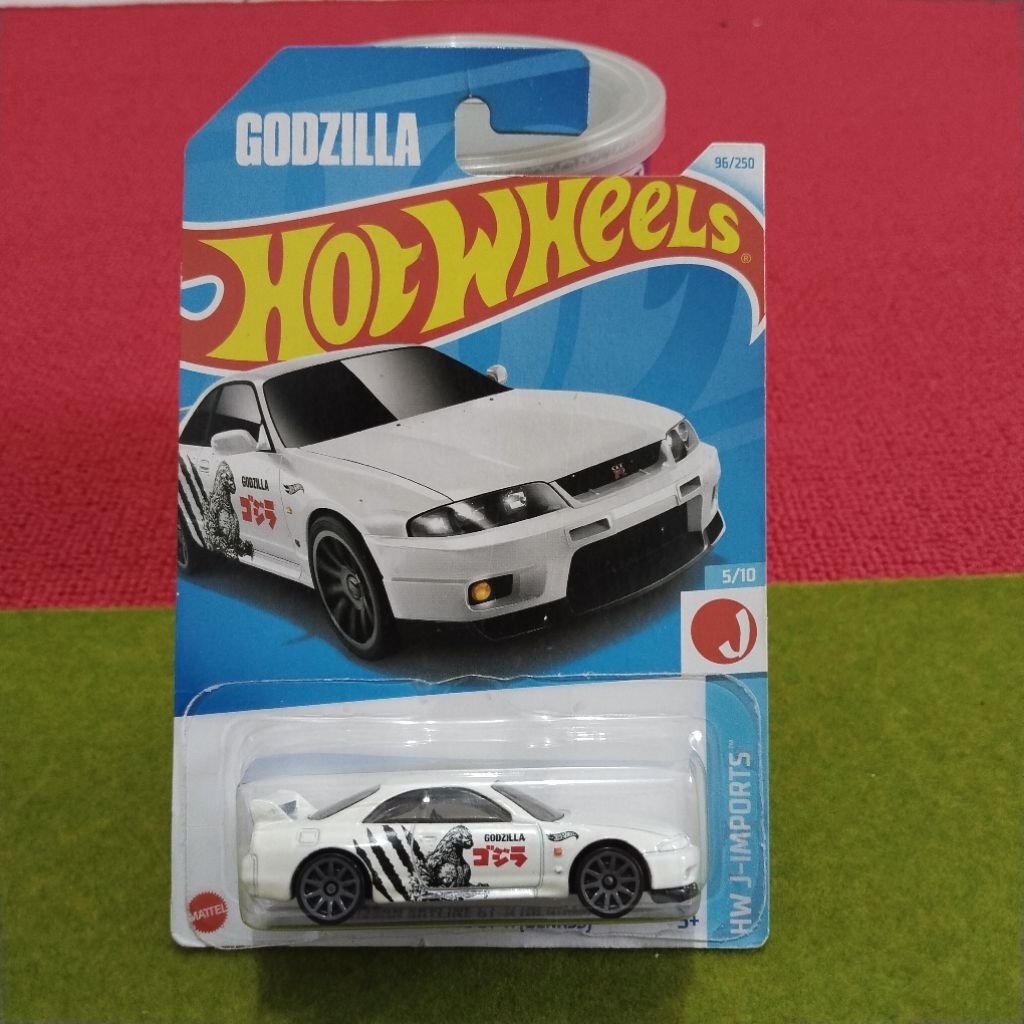 hotwheels nissan gtr 33 Godzilla