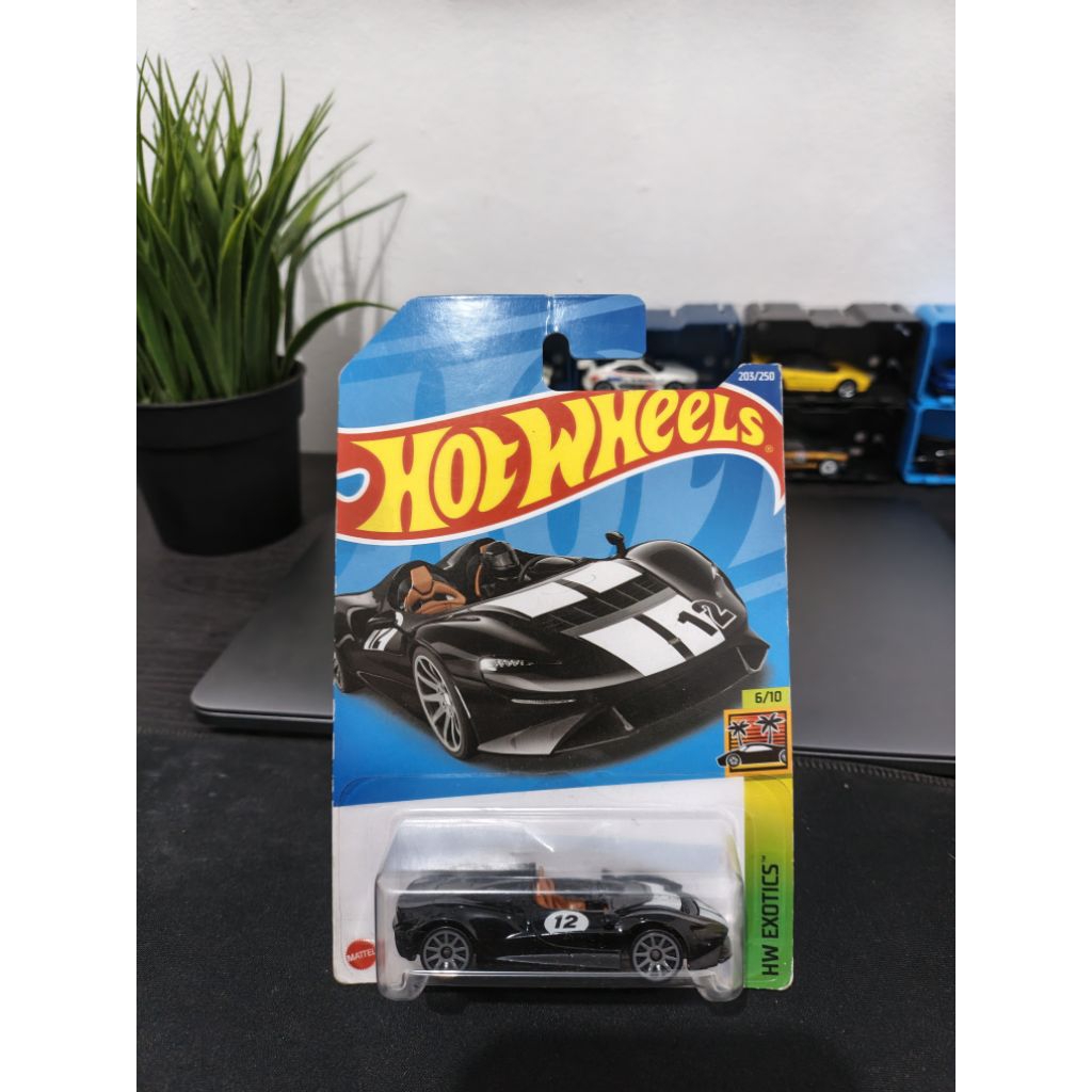 Hot Wheels McLaren Elva