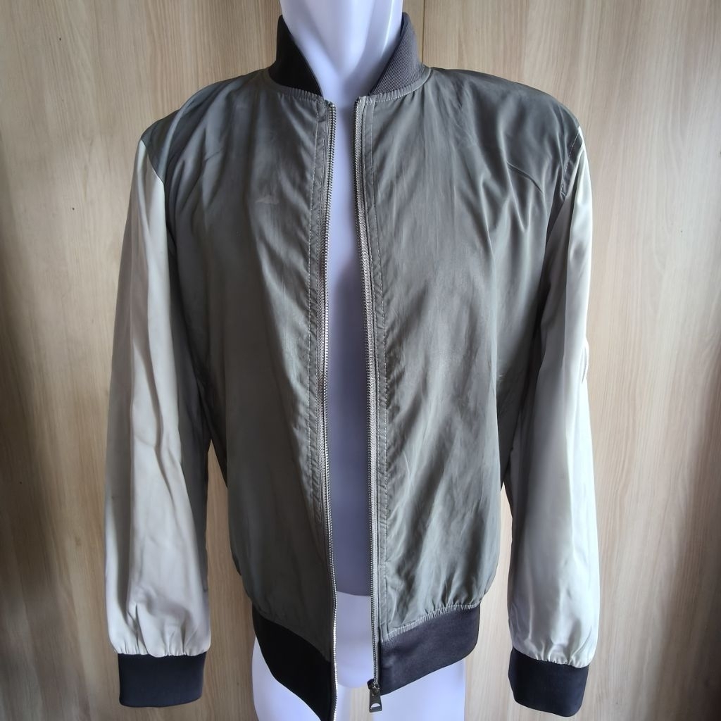 Preloved Jaket ManZone XL