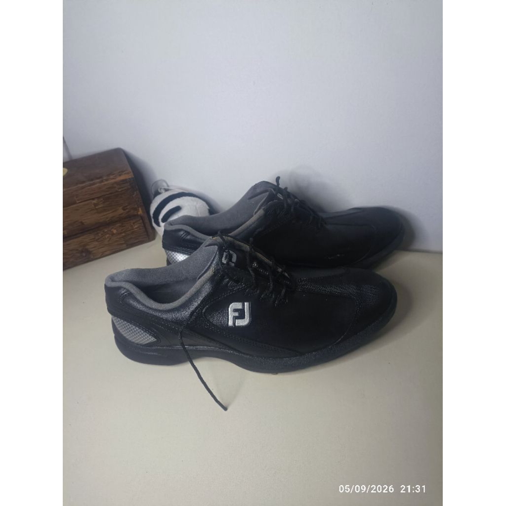 Preloved Sepatu golf FootJoy