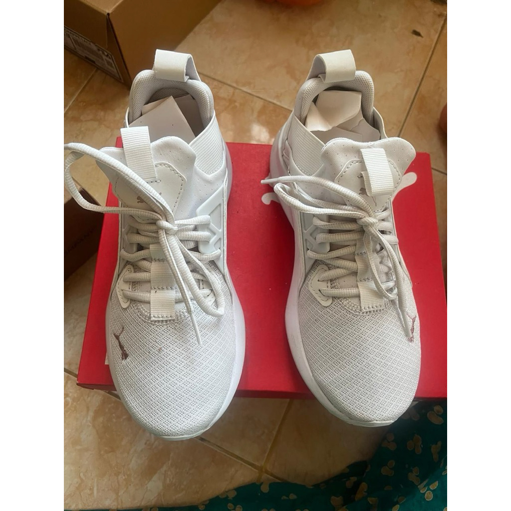PRELOVED PUMA SOFTRIDE ENZO NXT WOMEN’S GREY ROSE GOLD SIZE 38 WOMEN’S RUNNING SHOES SEPATU LARI WAN
